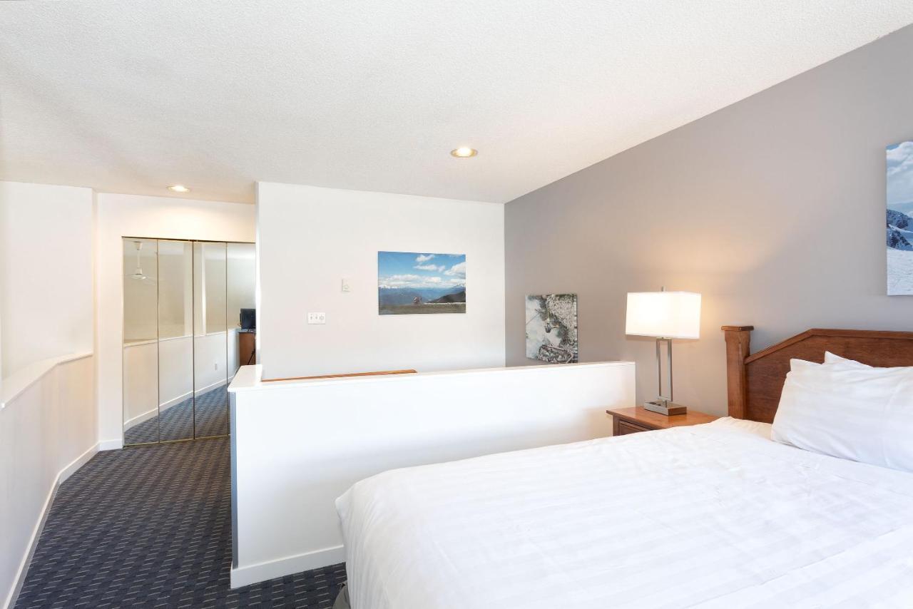 Condo 1 Bedroom Loft Unit 305