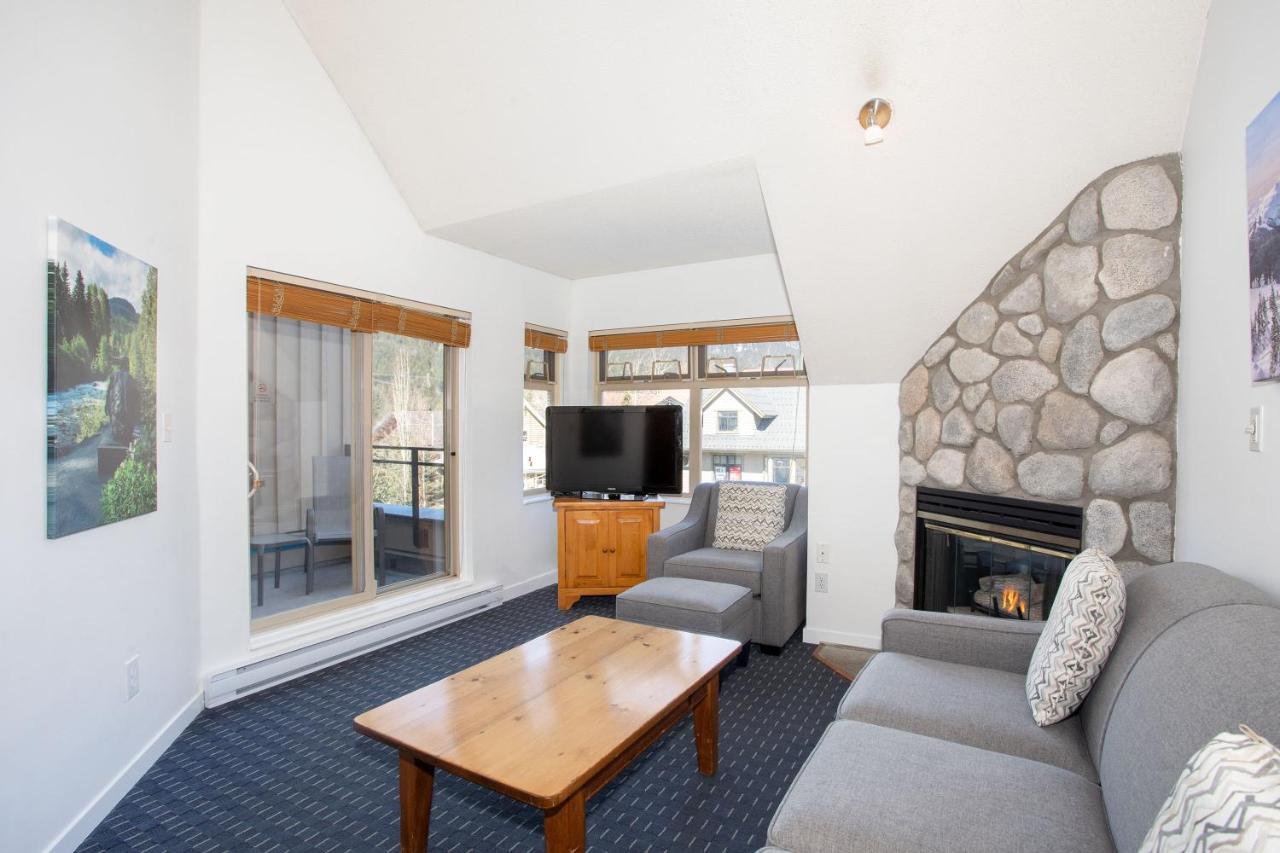 Condo 1 Bedroom Loft Unit 305