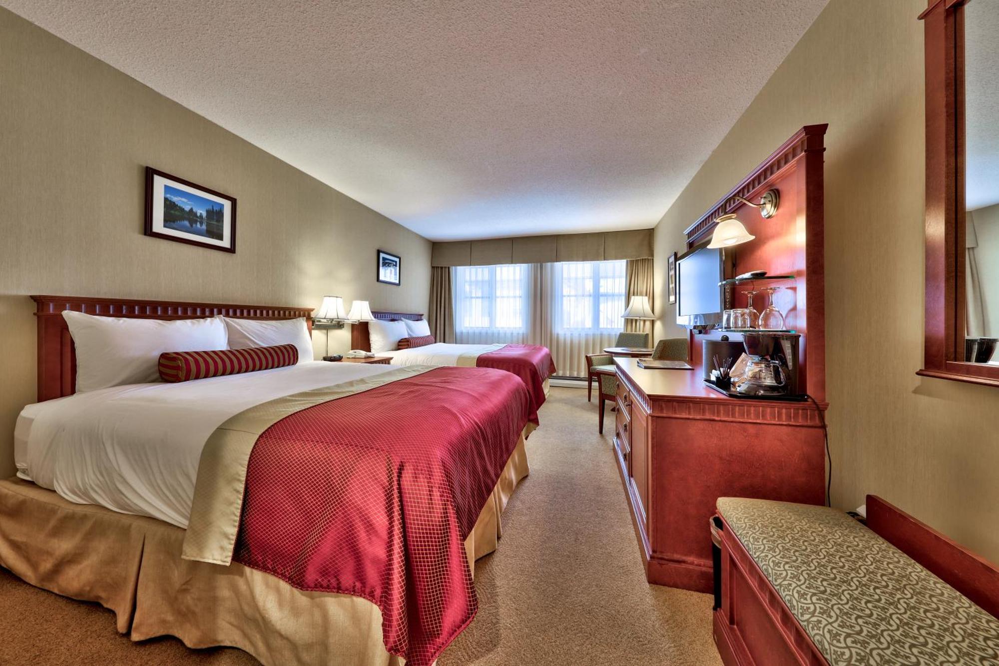 Standard Queen Room with Two Queen Beds,1228040966:JPEG