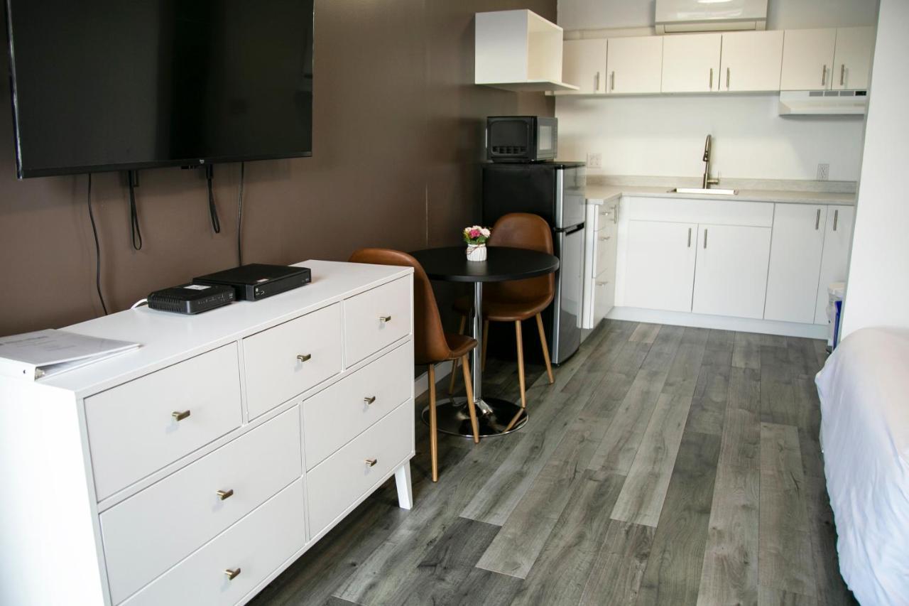 Standard Double Room with Two Double Beds with Kitchenette