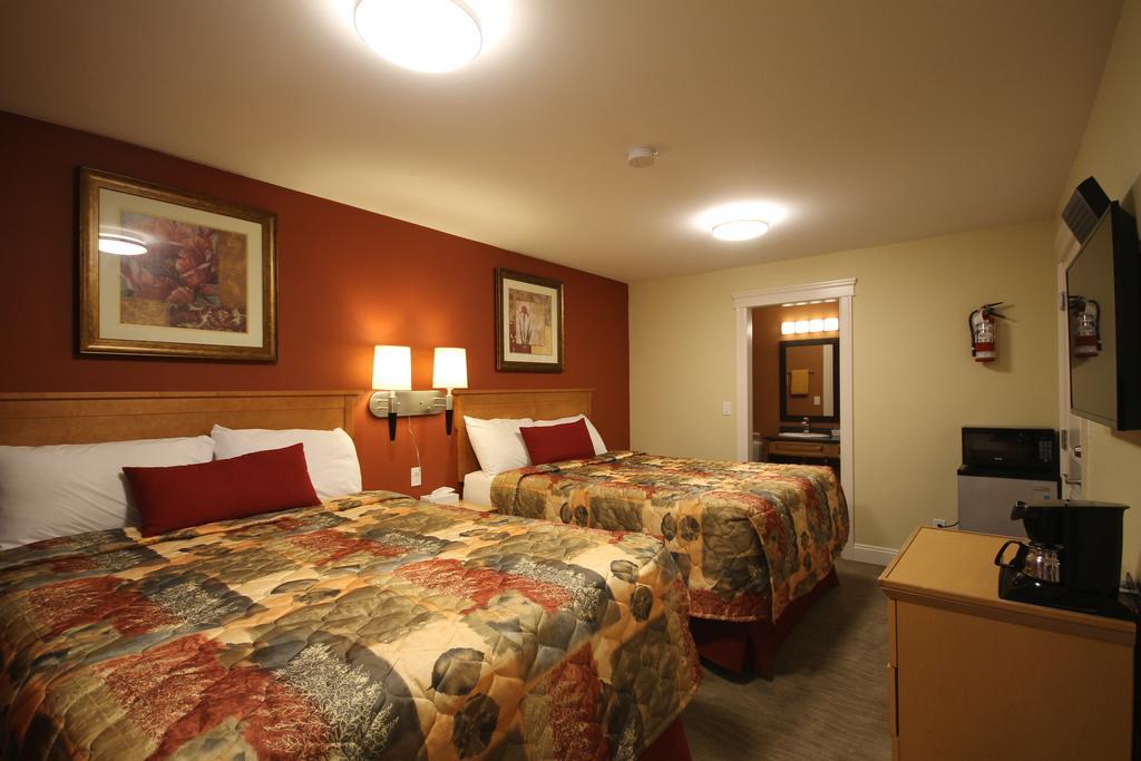 Queen Room with Two Queen Beds