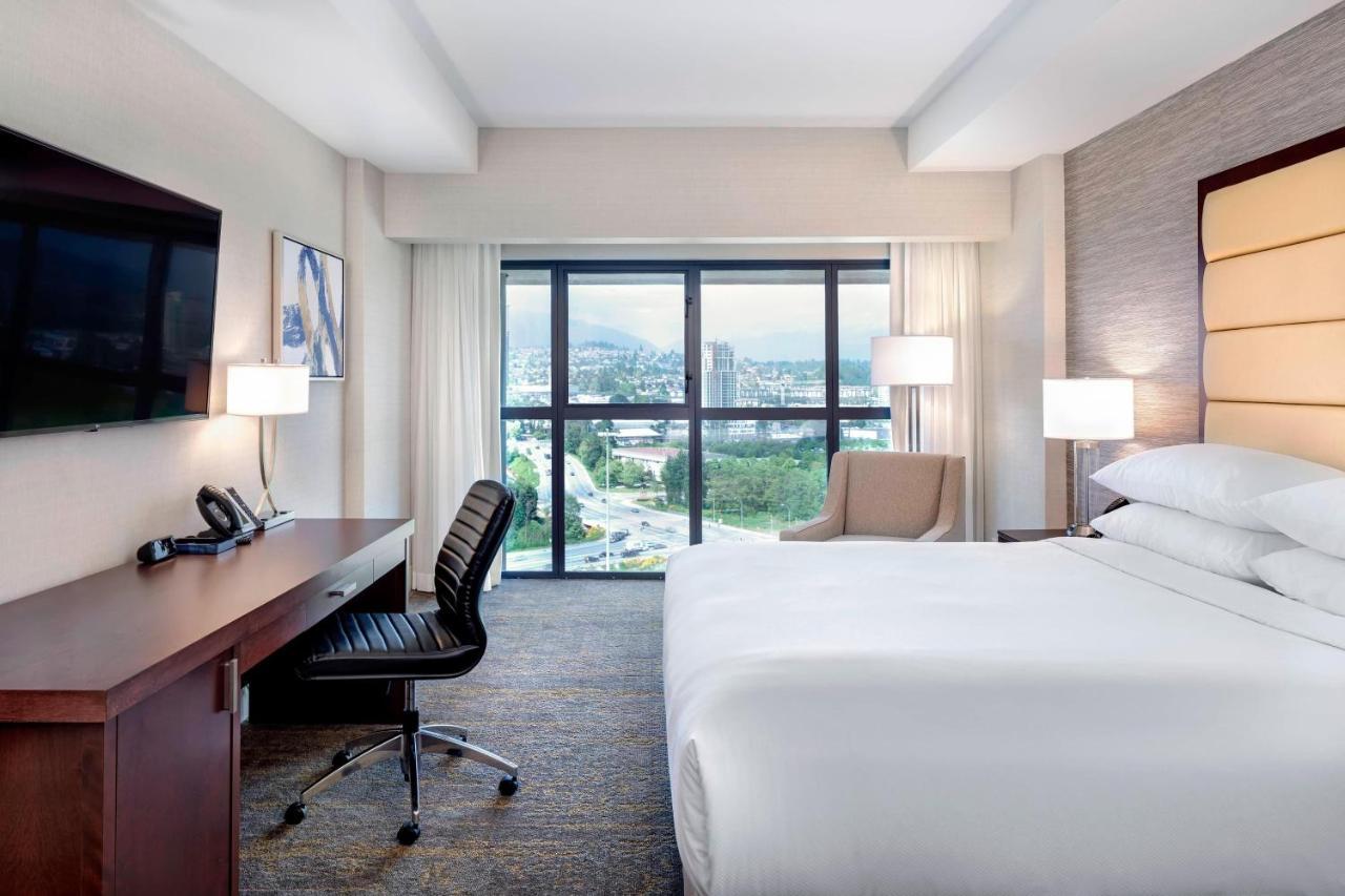 King Guest Room City View