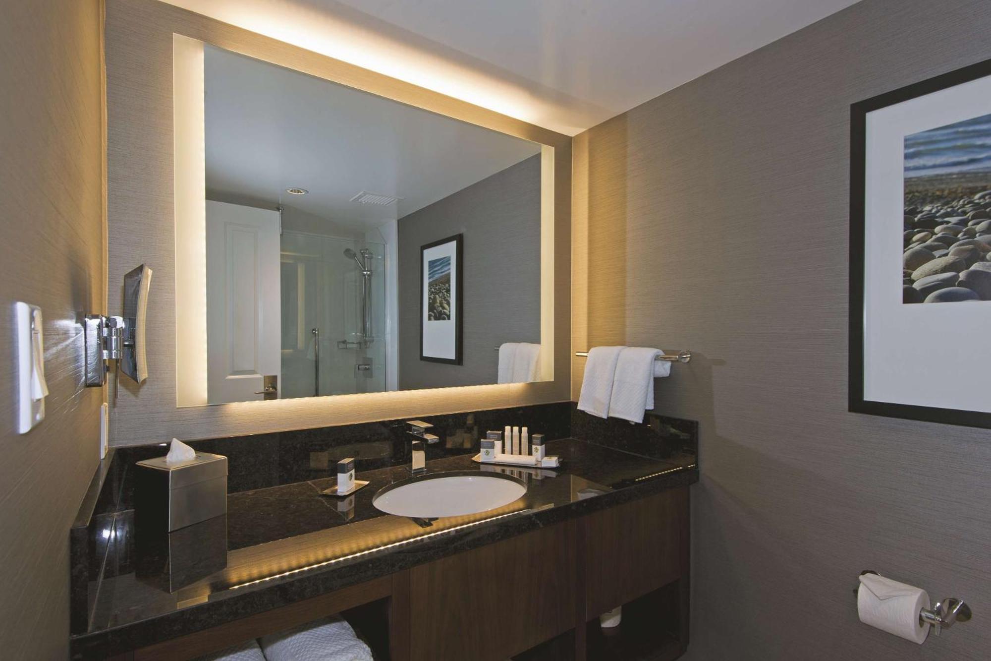 Standard King Room,1547324056:JPEG