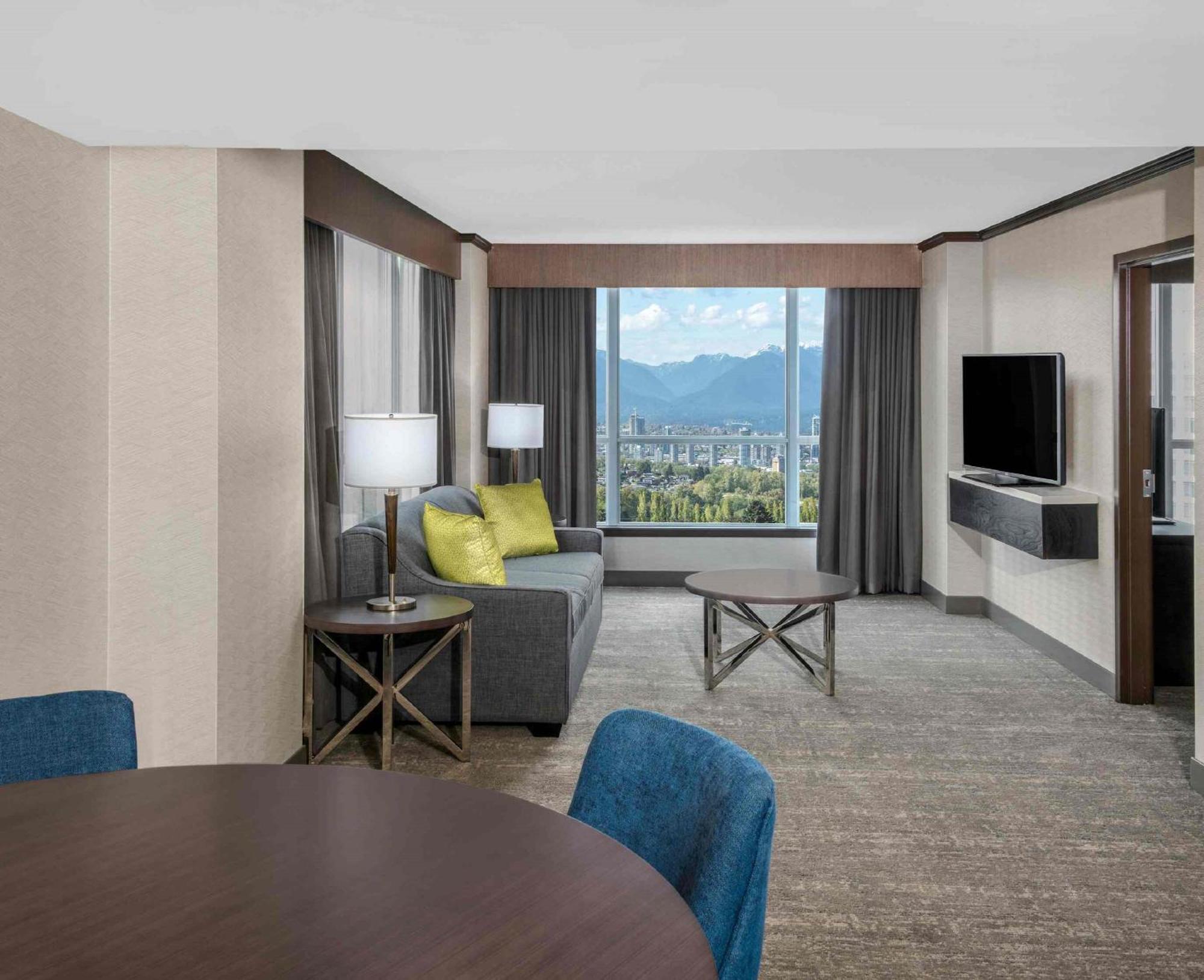 Executive King Suite,1552015663:JPEG