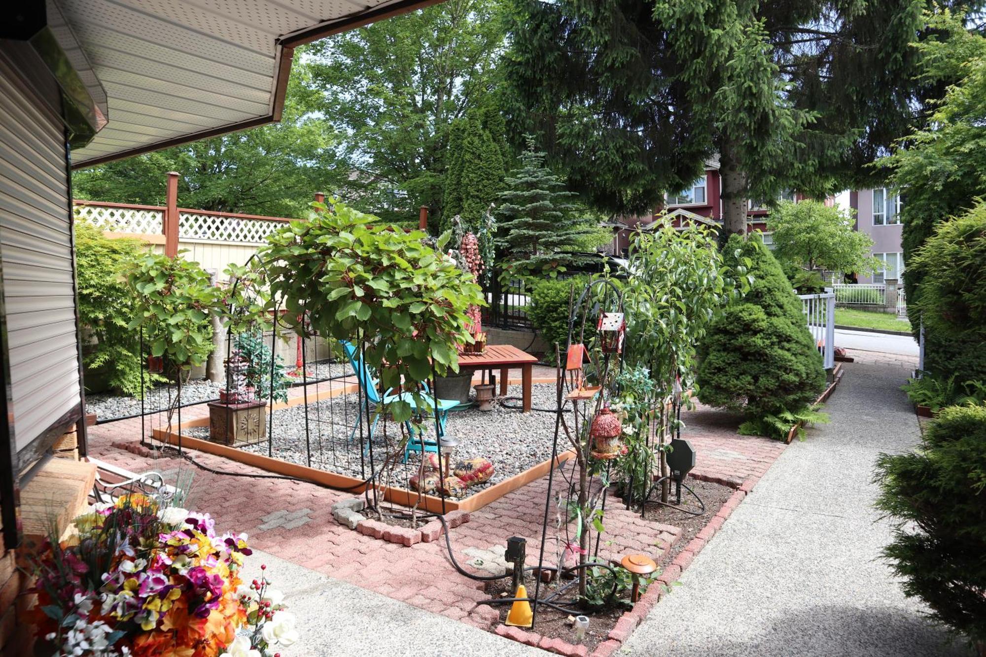Apartment Garden View Room #10