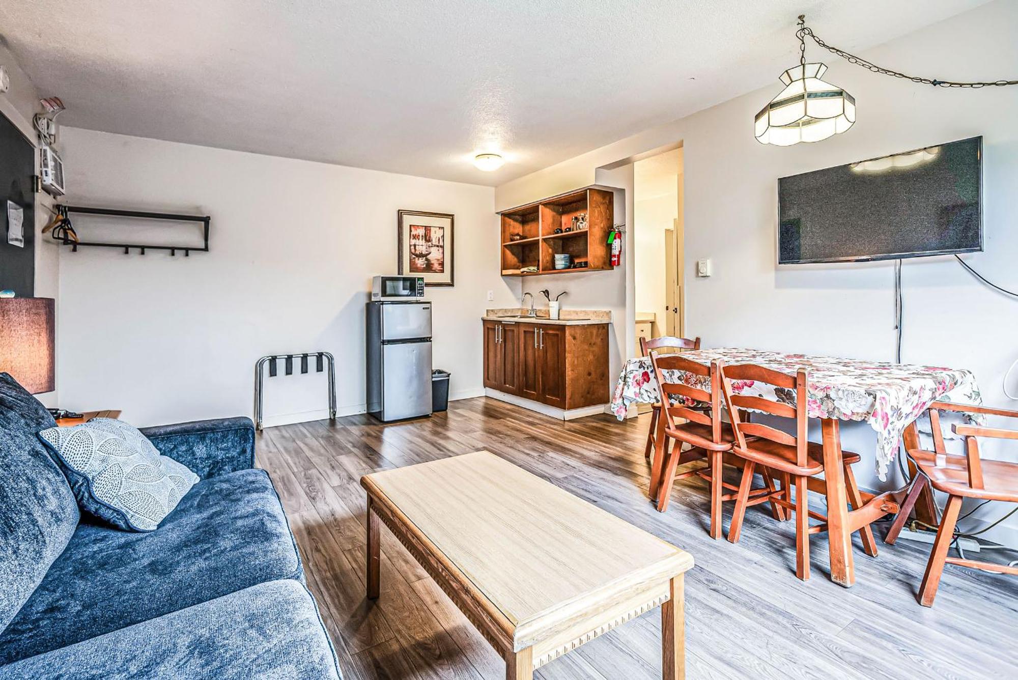 One-Bedroom Suite