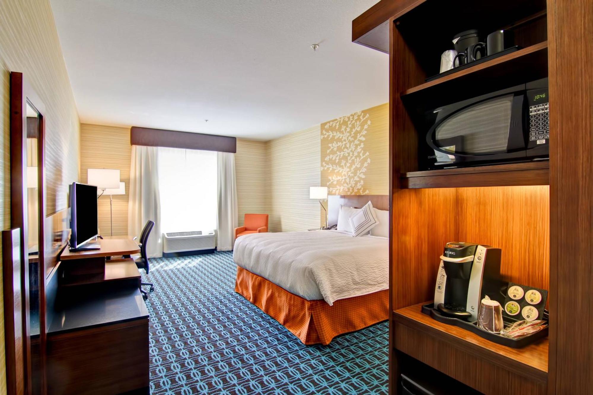 King Room Hearing Accessible,1634435531:JPEG