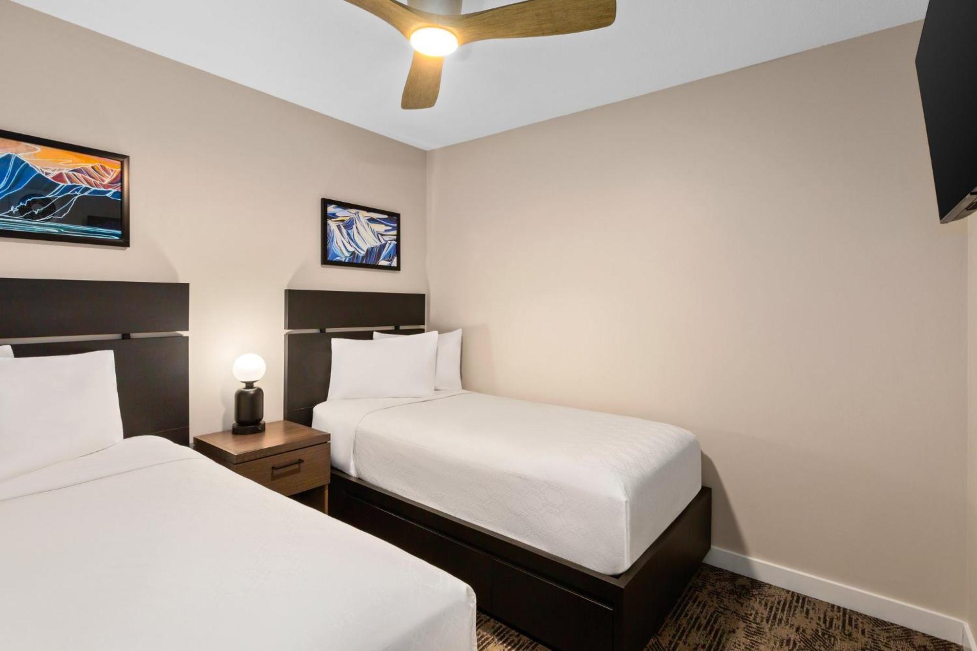 Two-Bedroom Deluxe Apartment