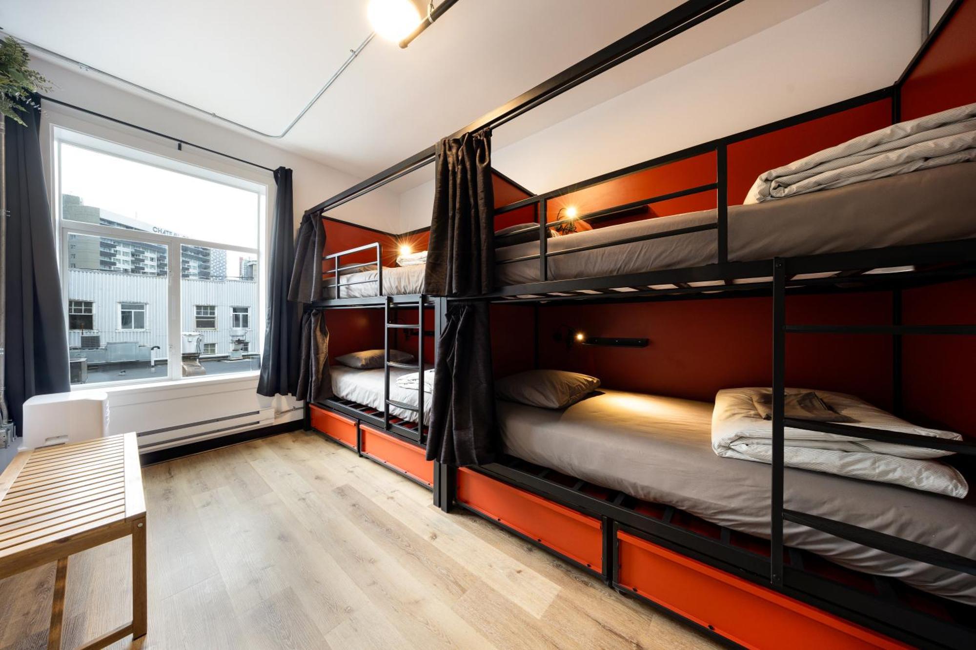 2 Beds in 4-Bed Female Dorm