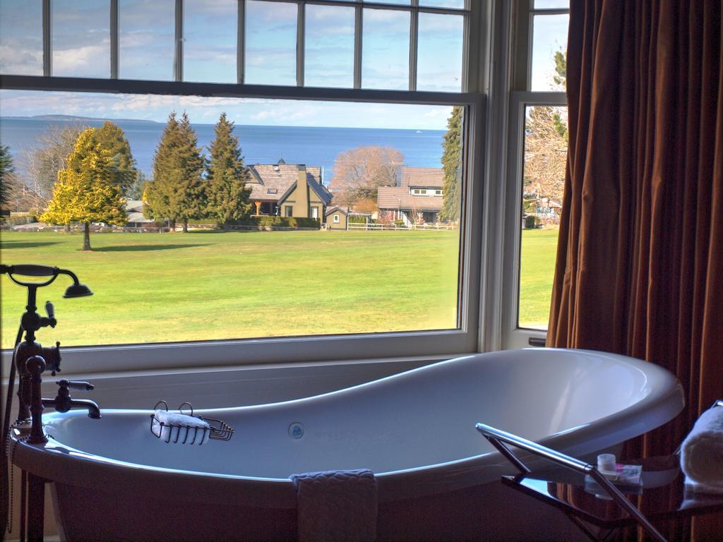 King Suite with Ocean View