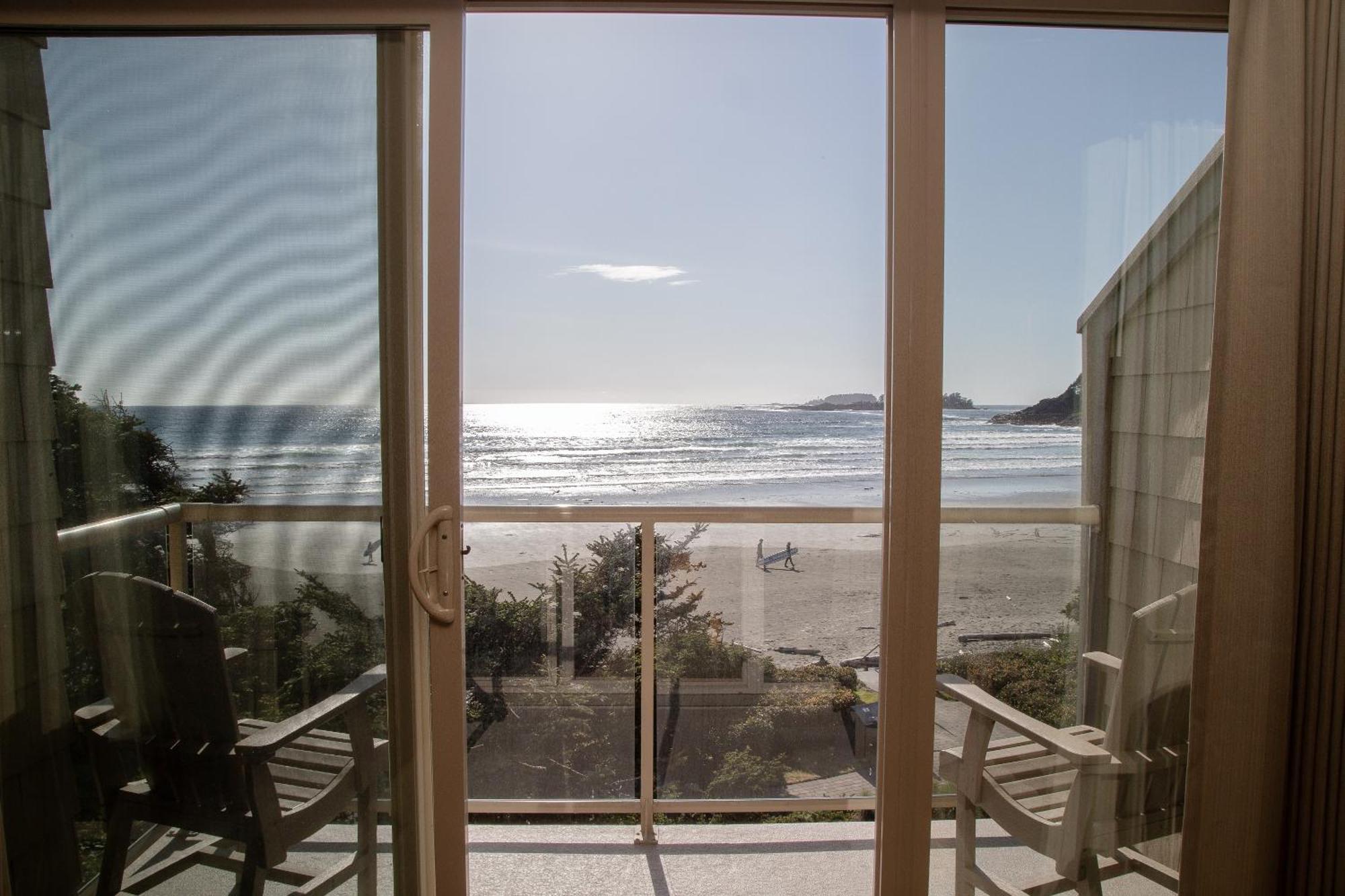 Deluxe King Room with Ocean View