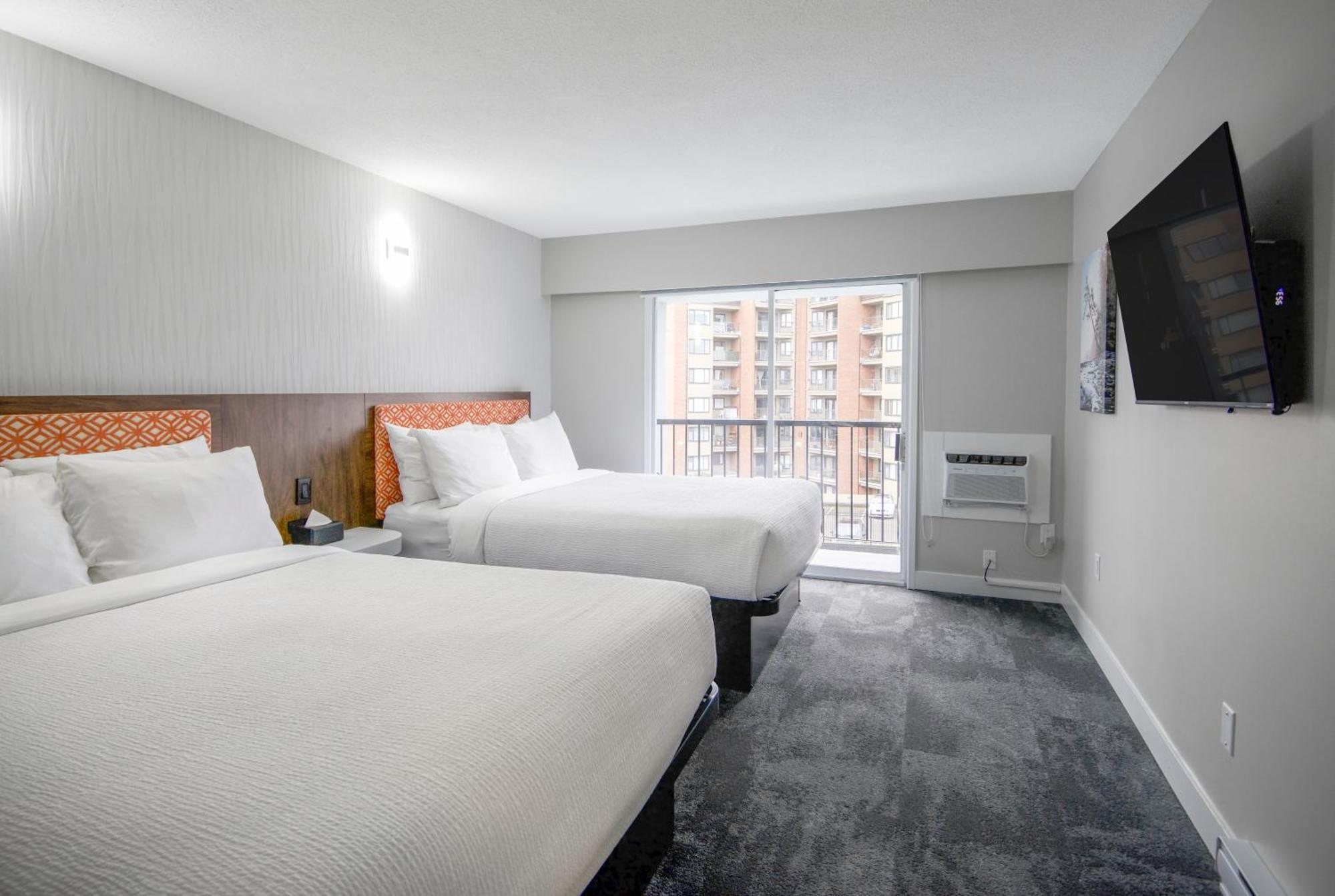 One-Bedroom Suite Two Queen Beds Non-Smoking