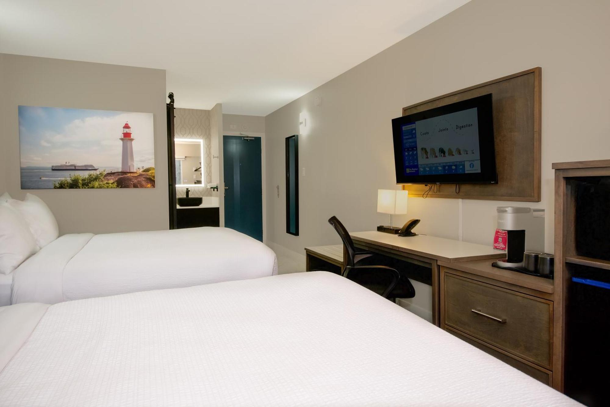 Queen Room Two Queen Beds Non-Smoking