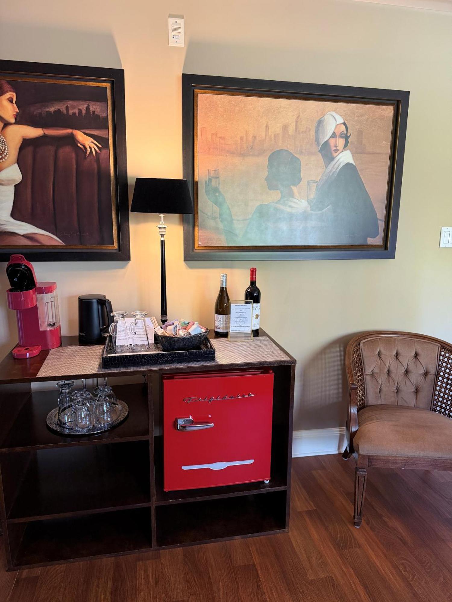 Superior King Suite