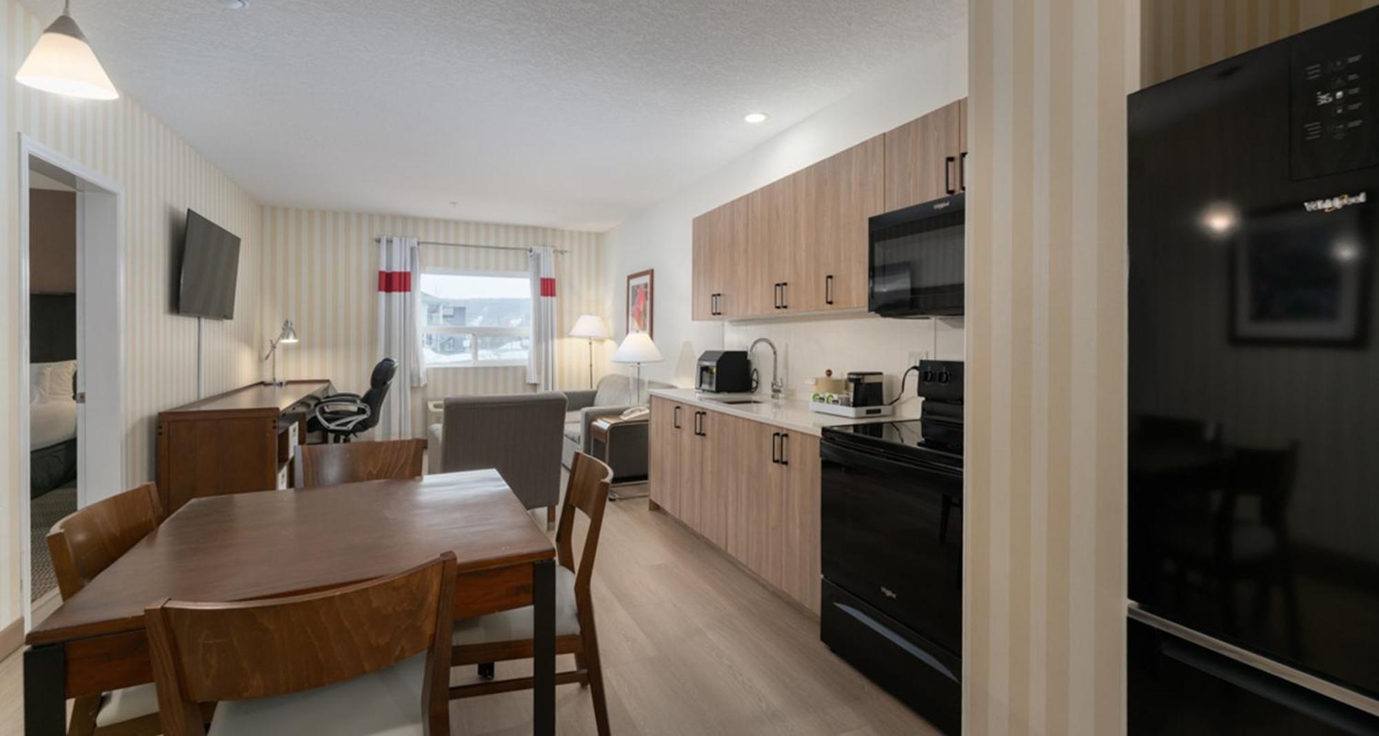 2 Bedroom Suite, 1.5 bathrooms