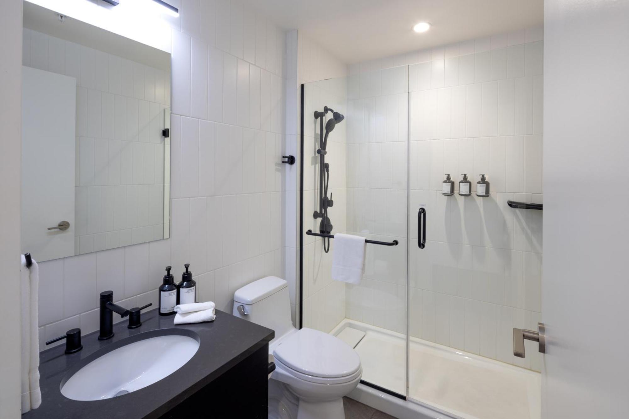 The Pacific One Bedroom King Suite w or Terrace