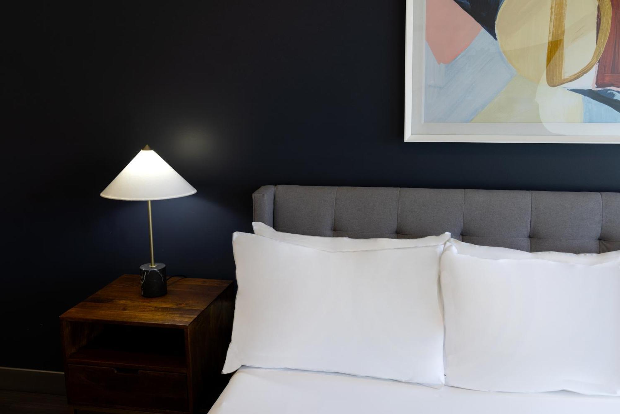 The Bay King Suite w or Terrace