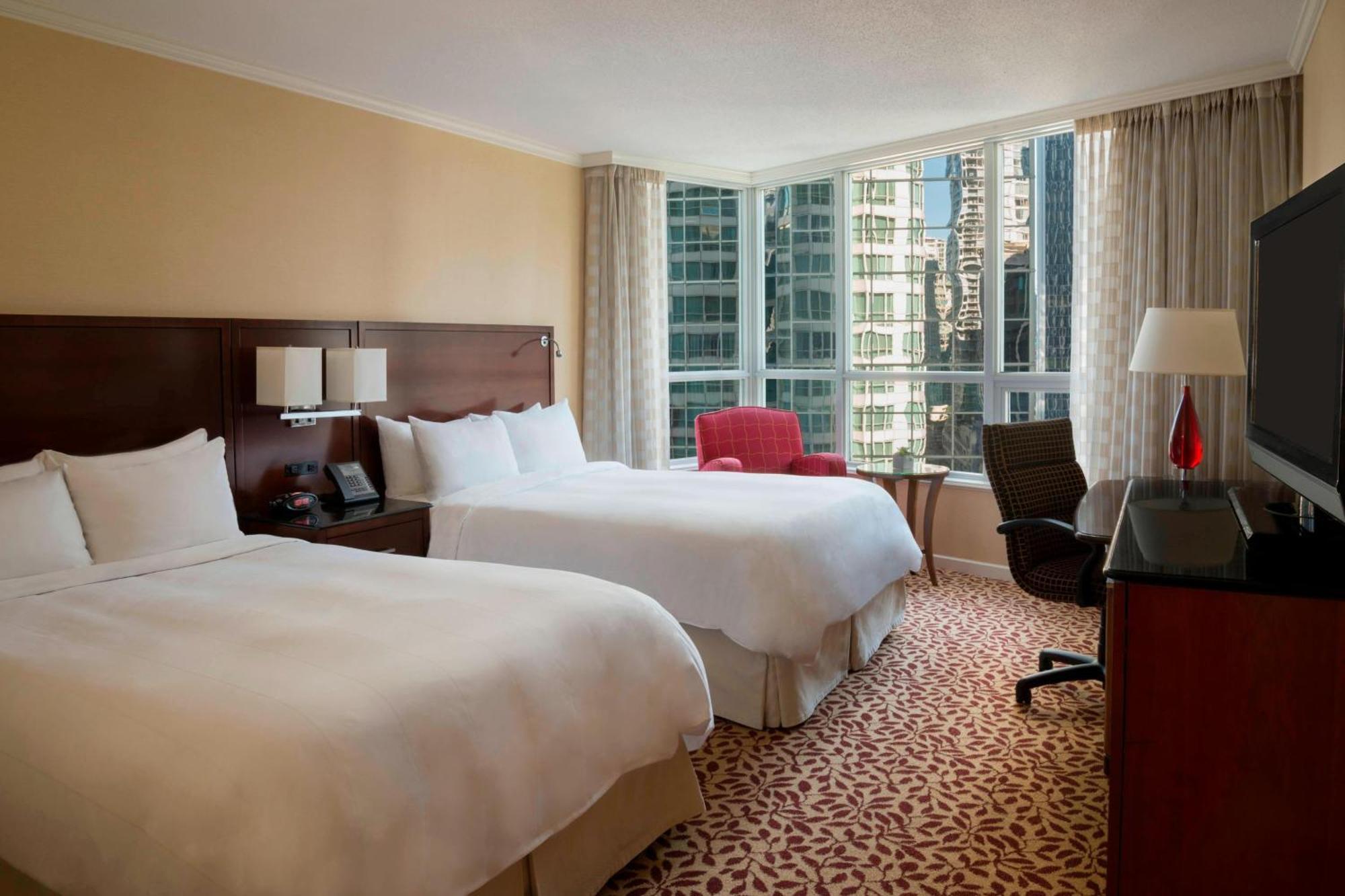 Chambre Double avec 2 Lits Doubles - Vue sur Ville