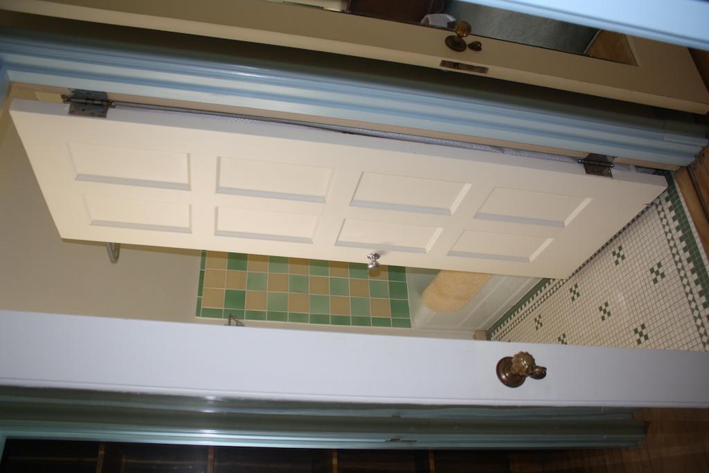 Deluxe Queen Suite with Shared Bathroom