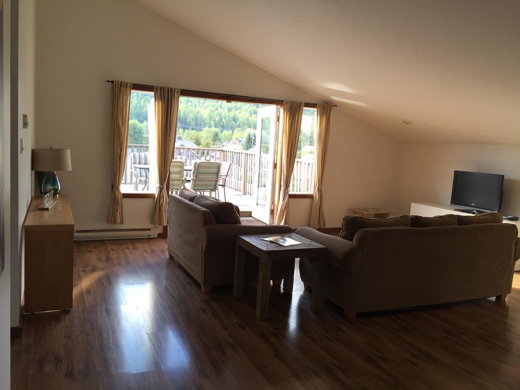 Three-Bedroom Apartment - No Pets Allowed