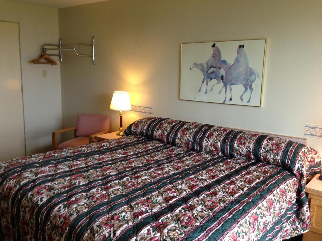 Room One Bed,1015972537:JPEG