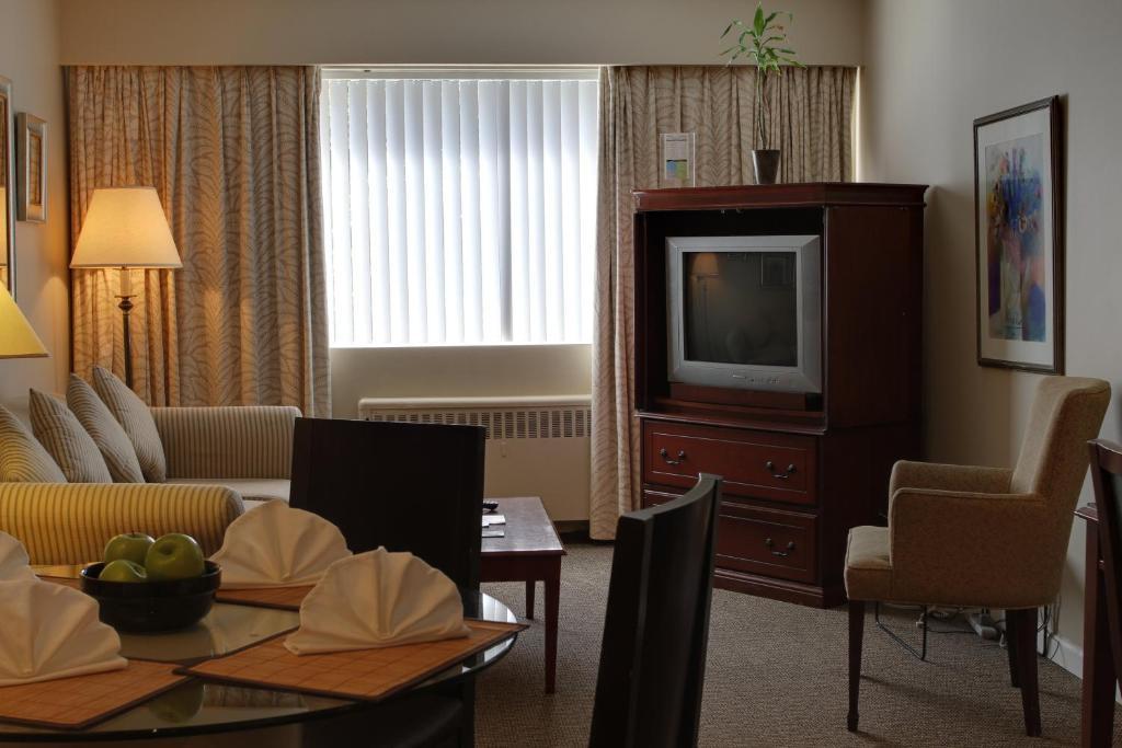 One-Bedroom Suite,65972755:JPEG