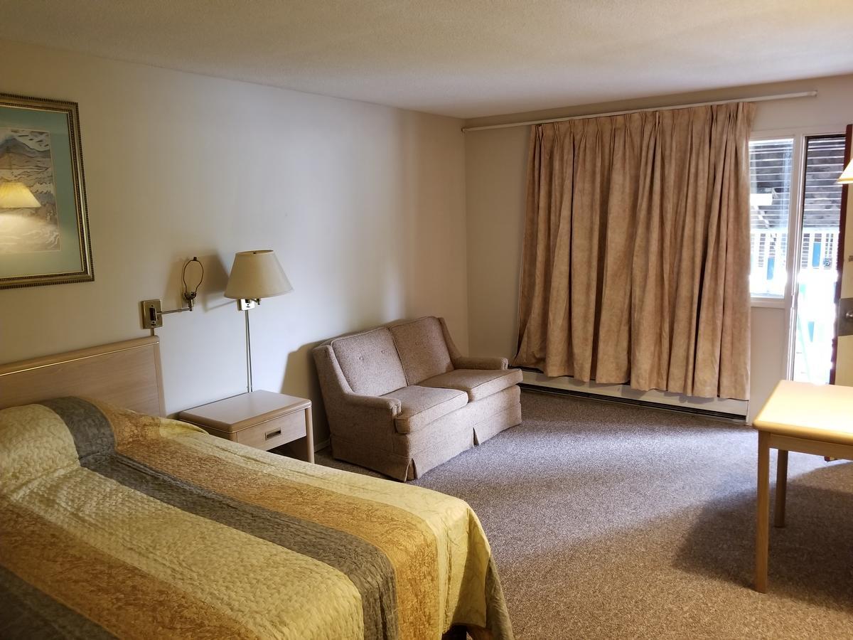 Large Single Room