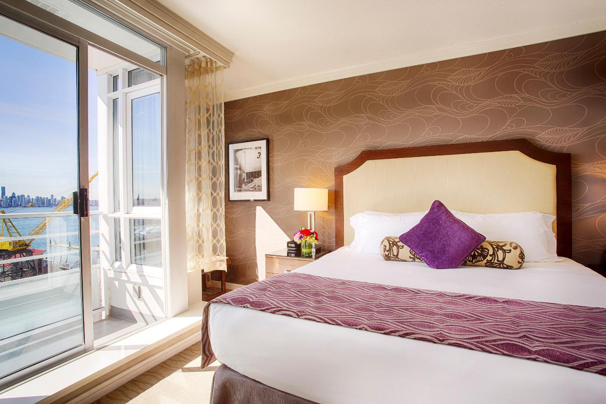 Superior Double Room with Two Double Beds with Harbour View