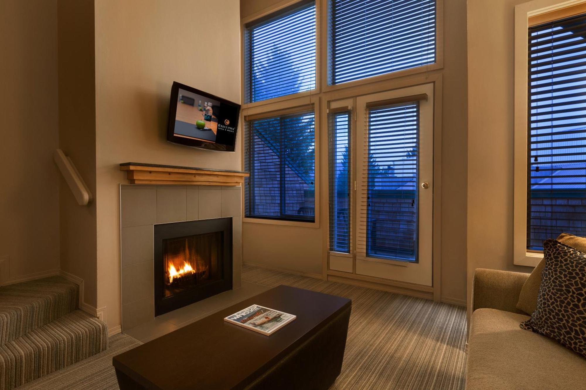 Queen Studio Loft,706805209:JPEG