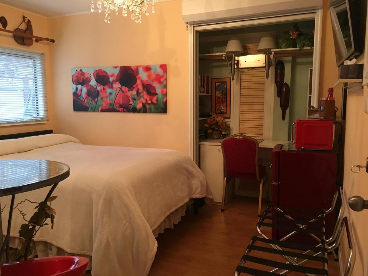 Double Room Jacuzzi Bathtub Room #8