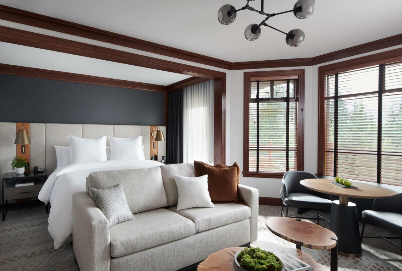 Two Bedroom Interconnecting Deluxe Room King & Two Singles