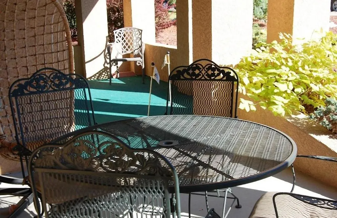 A Vacation Paradise At Quail Ridge B&B-1