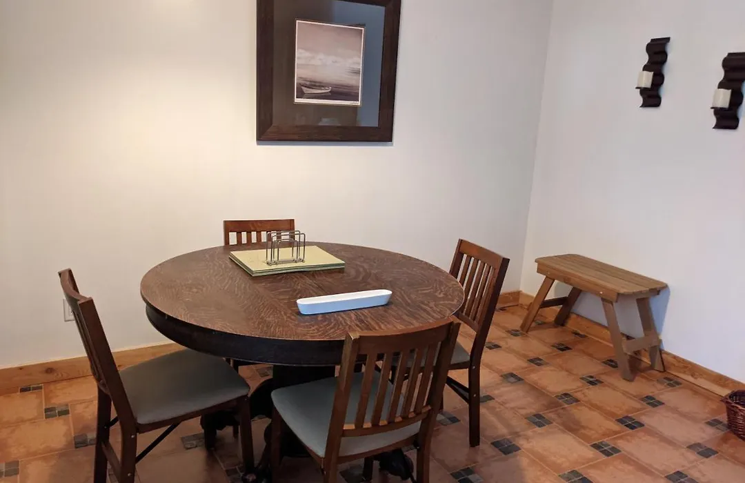 High Rim Vacation Suites-1