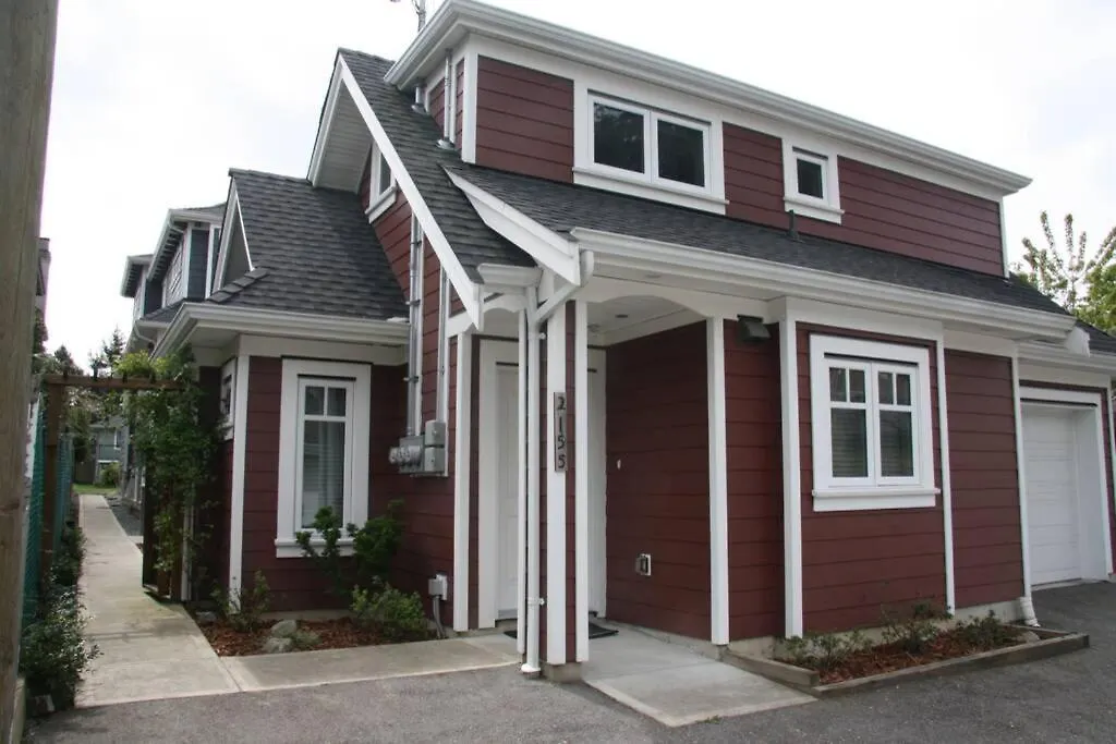 Vancouver Traveller Cottage-1