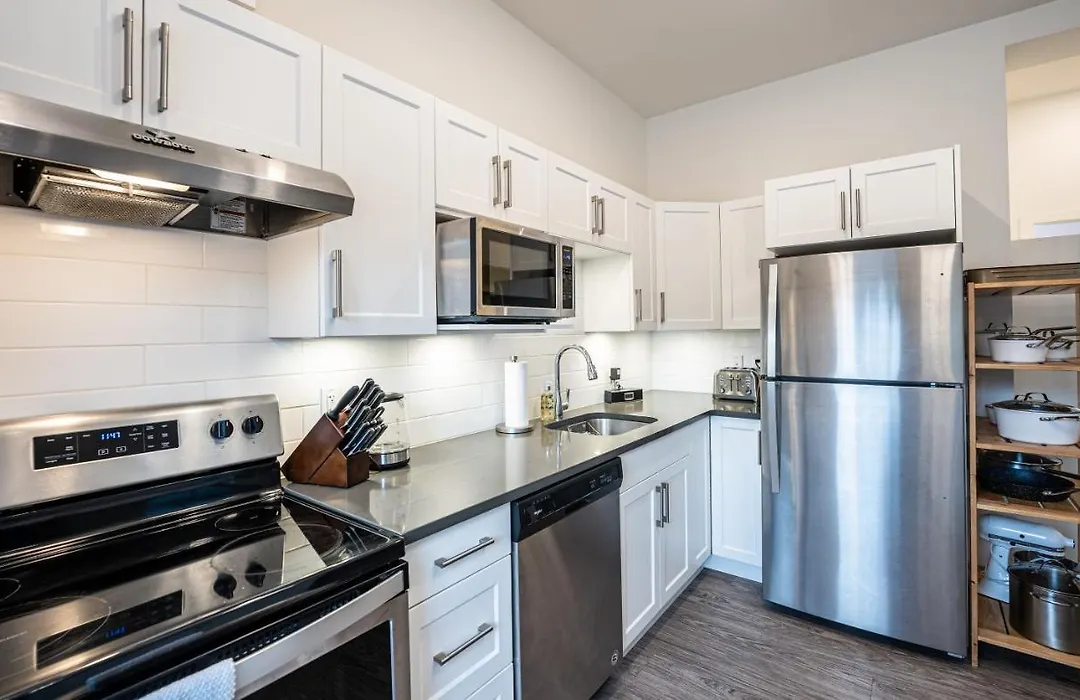 Niska'S Den By Revelstoke Vacations-1