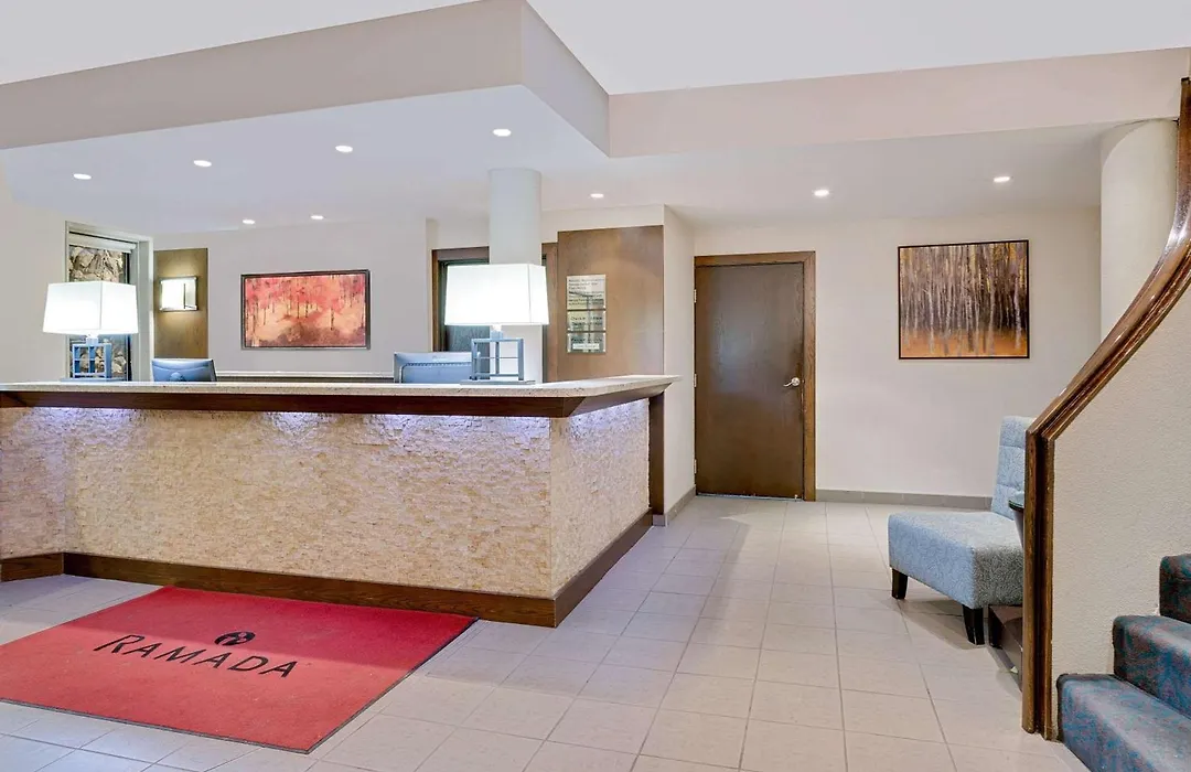 Ramada By Wyndham Kamloops-1