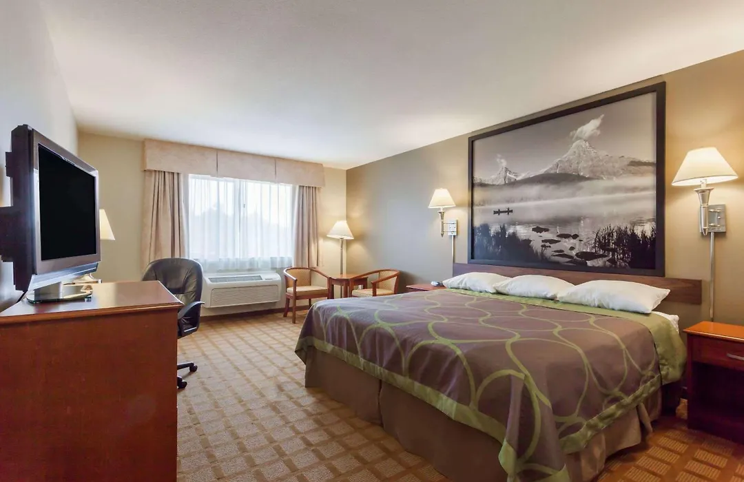 Super 8 By Wyndham Abbotsford Bc-1