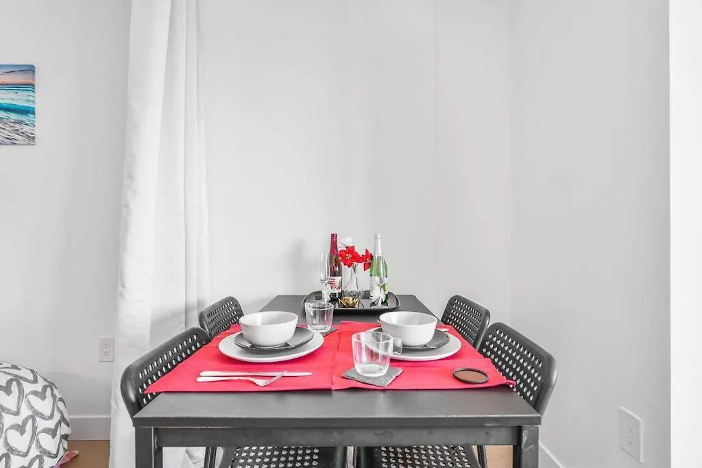 Lovely Brand New Studio 5 Mins To Airport!!-1
