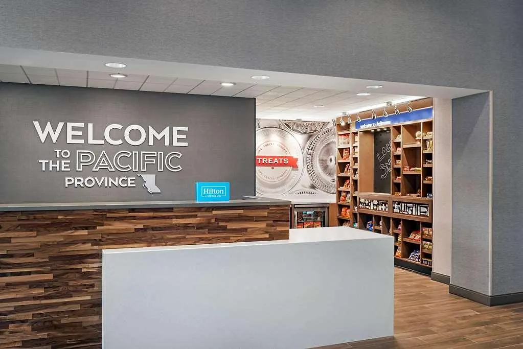 Hampton Inn And Suites By Hilton Kelowna Airport-1