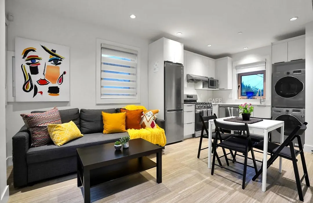 Luxury Private Holiday Home For Family. Mins Away From Yvr Airport-1