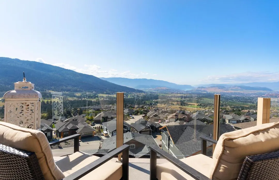 Oh What A View 3 Bed Upper Suite-1