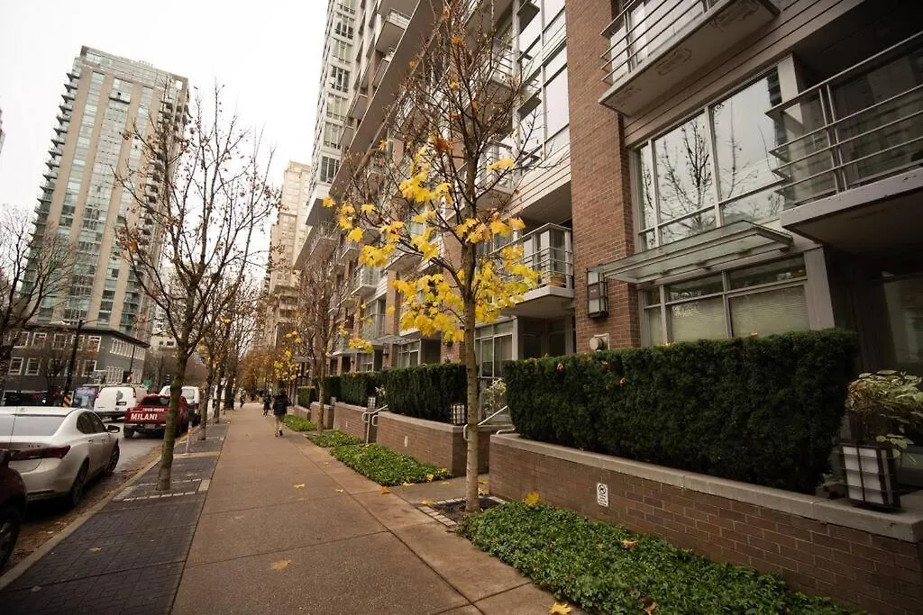Heart Of Downtown King Suite/Parkng/Pool/Gym/Sauna-1