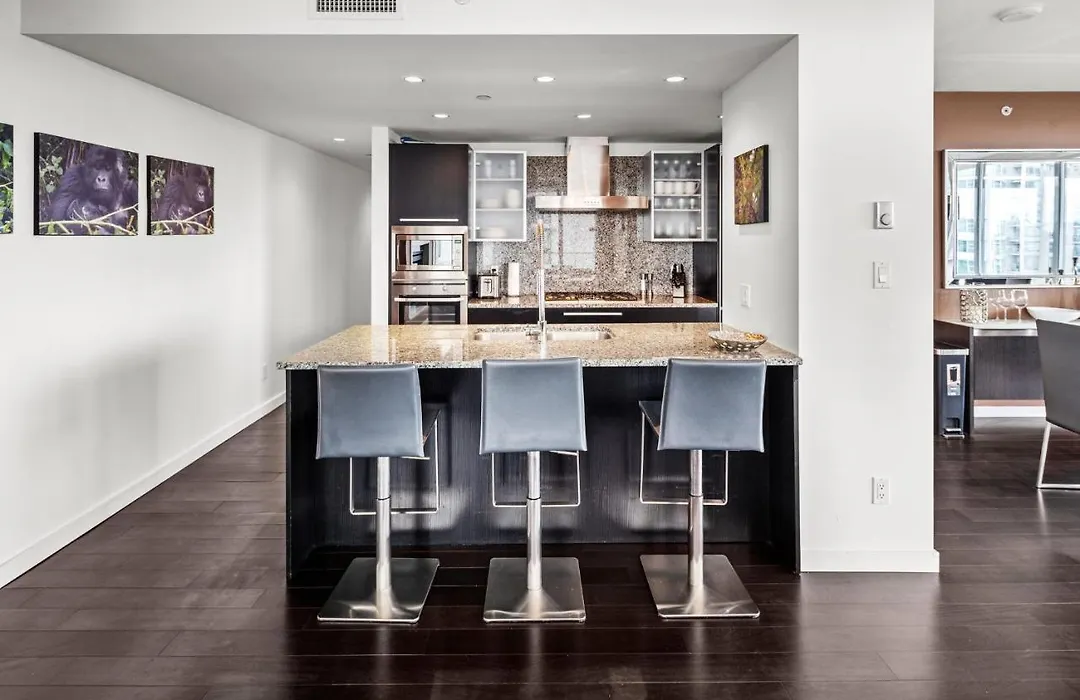 Falls Empress Suite By Iris Properties!-1