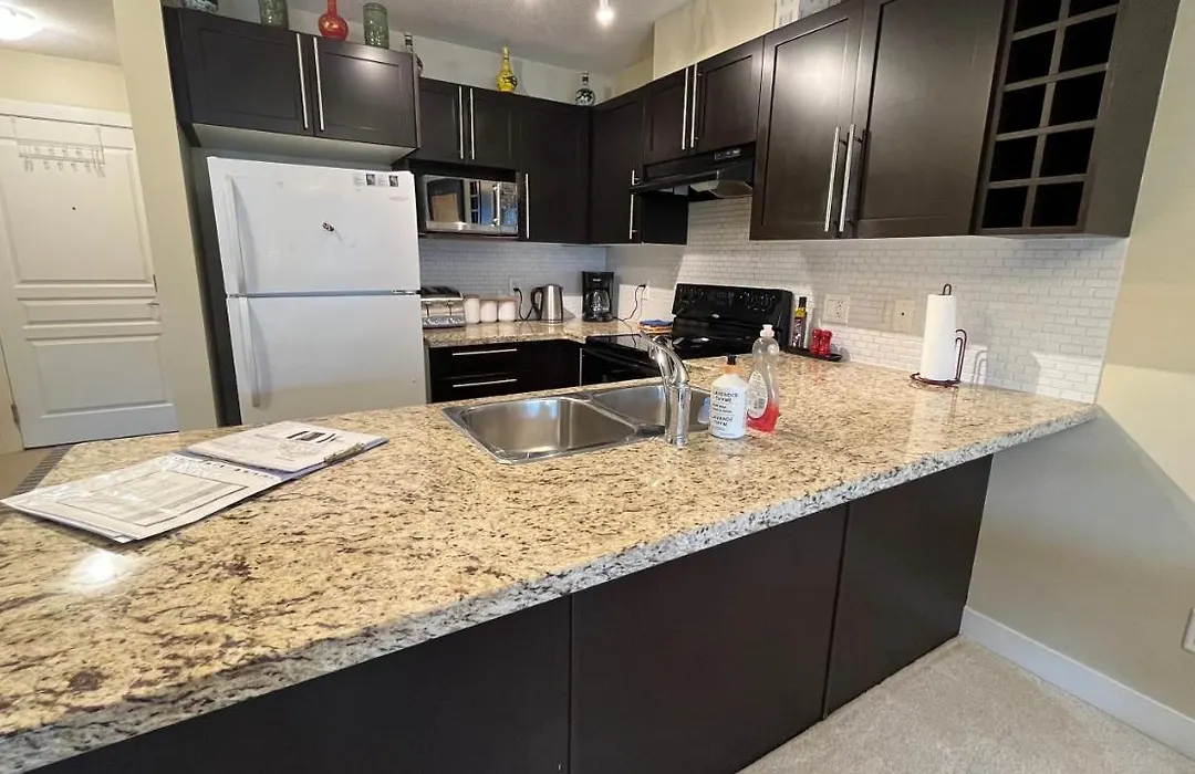 Waterscapes Resort Kelowna 2 Full Bedrooms Suite Vacation Rentals, Short Term Rentals.-1