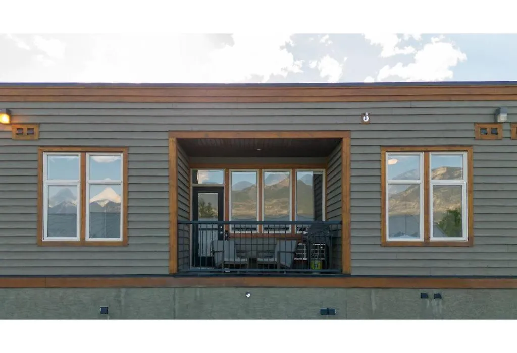 The Grizzly House I Sleep 7 I Patio & Bbq I 55 Tv-1