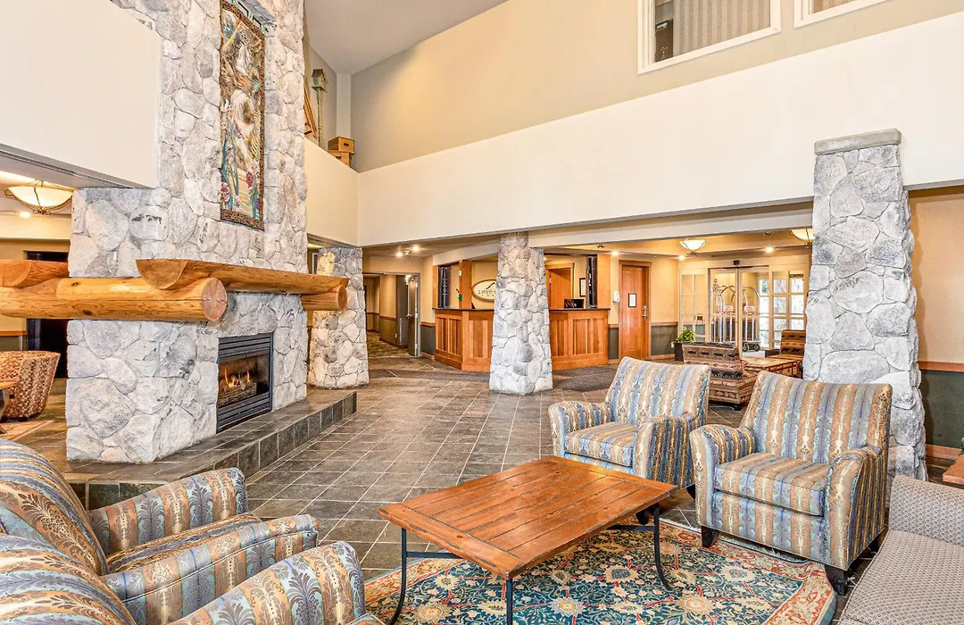 Lost Lake Lodge 102-1