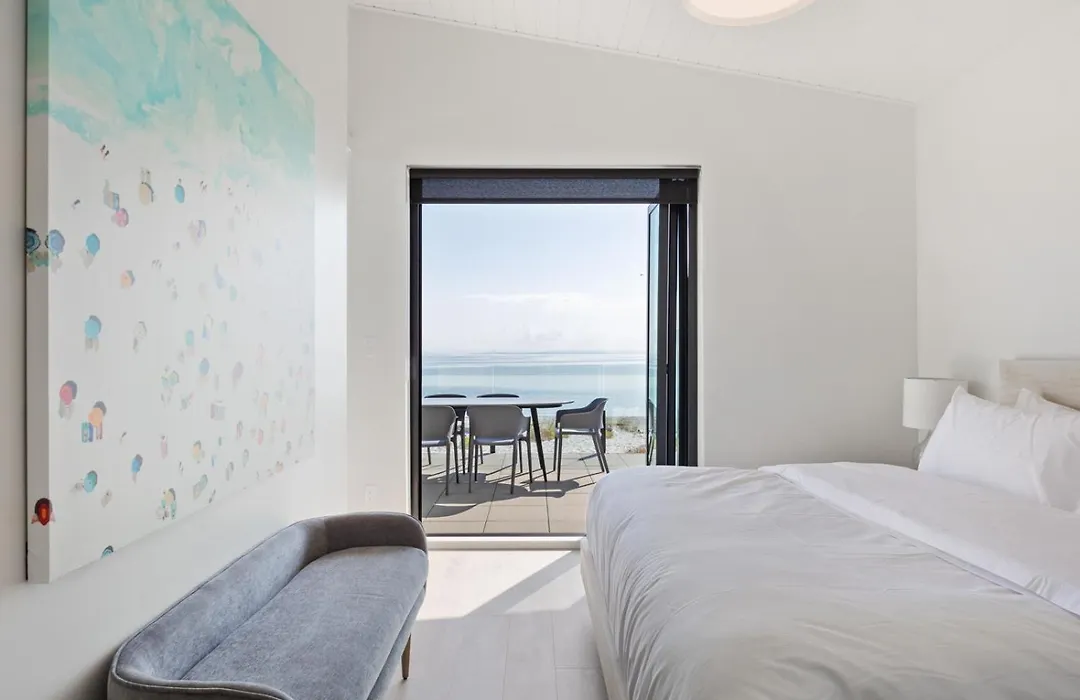 Beachfront Luxury Suite #18 At The Beach House-1