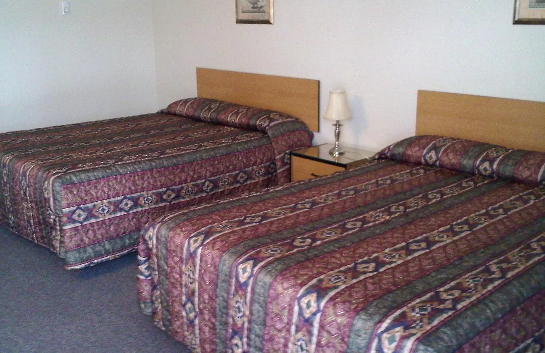 Caravan Inn-1