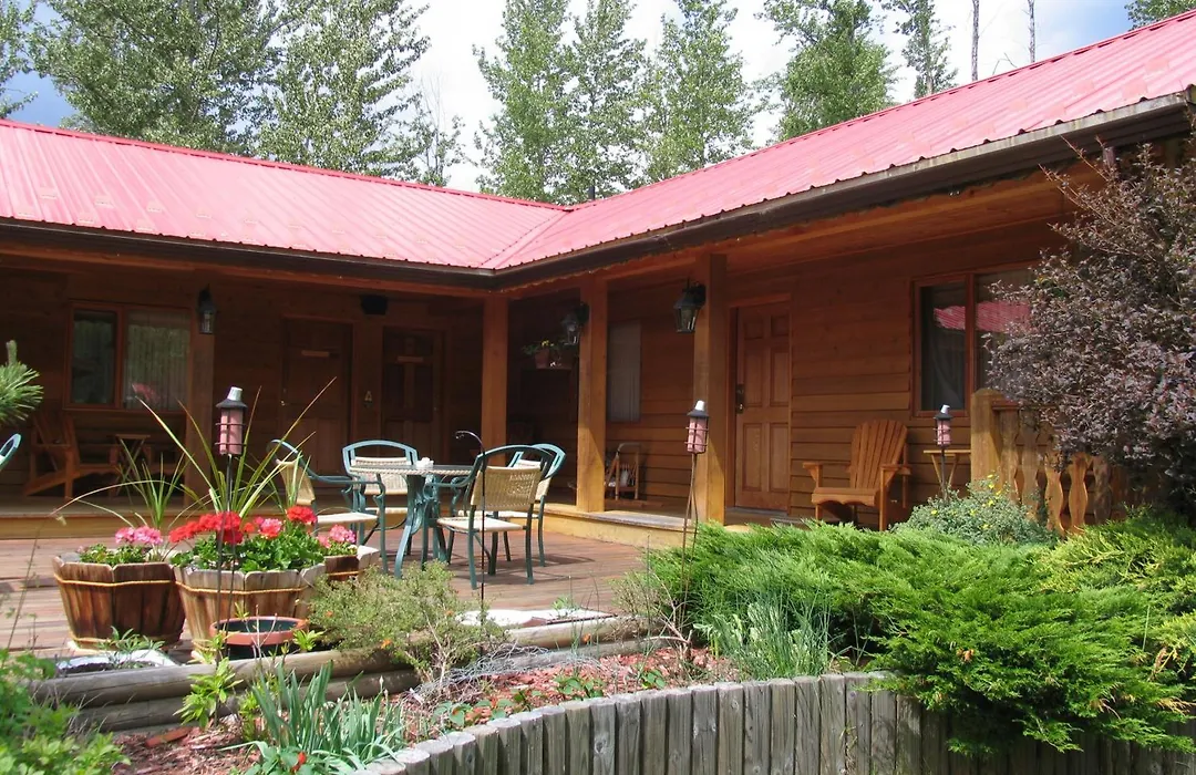 Blue Grouse Country Inn-1