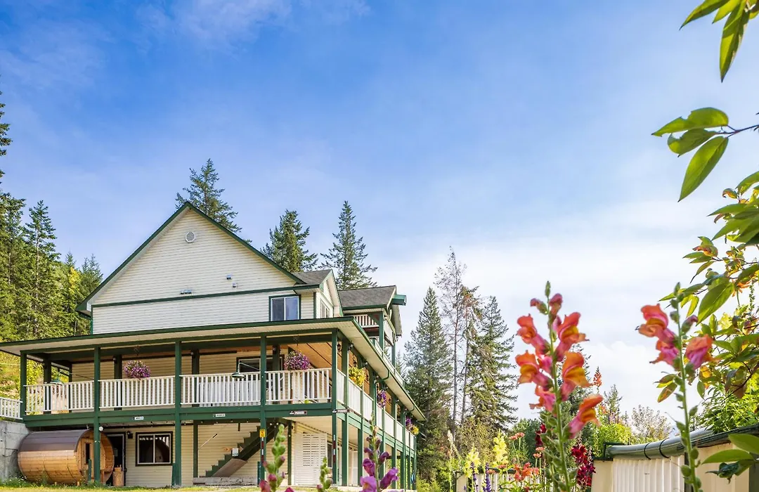 2Mins To Town, Ac & Sauna, Self Check-In, Full Kitchen, Free Laundry & Parking, Family Pet Friendly, Comfortably Sleeps Up To 10-1